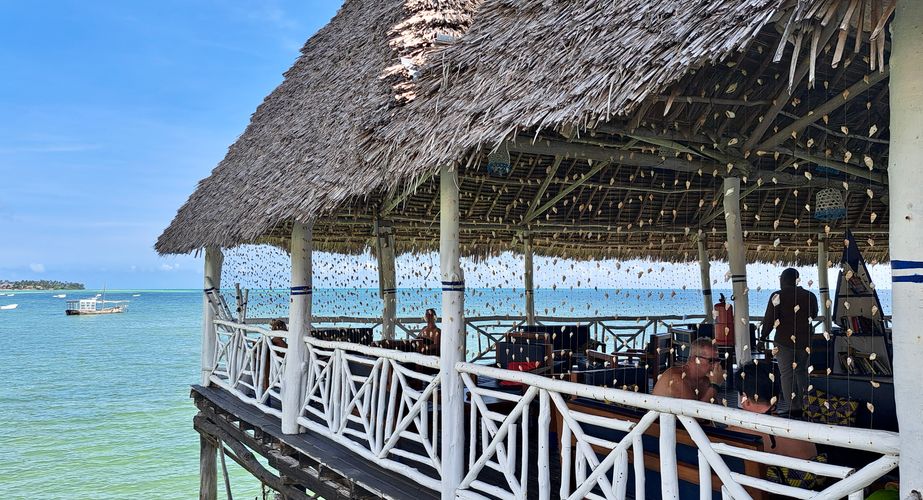 Bar Zanzibar Paradise Beach voorbeeldaccommodatie 